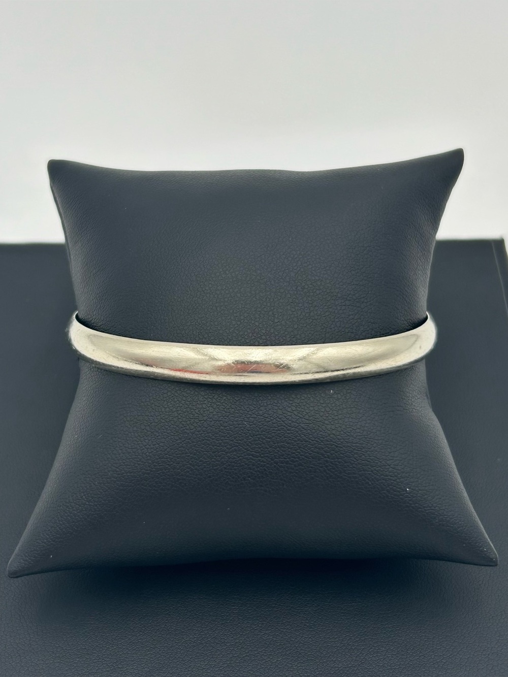 Sterling Silver Minimalist Bangle